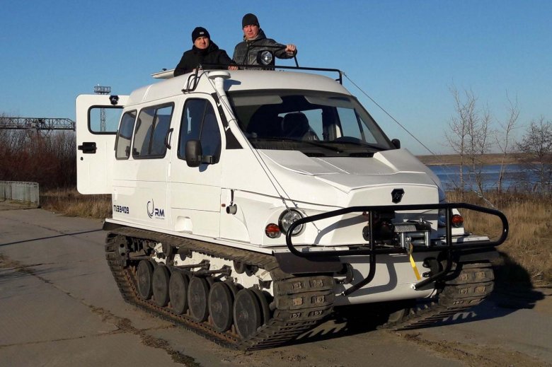 Гусеничный снегоболотоход нгту-2004