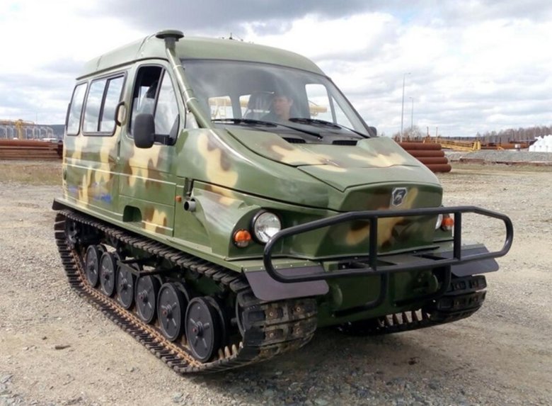 Гусеничный снегоболотоход