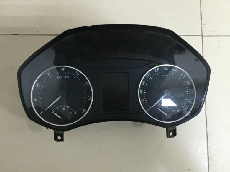 Приборный щиток skoda octavia a4 2004