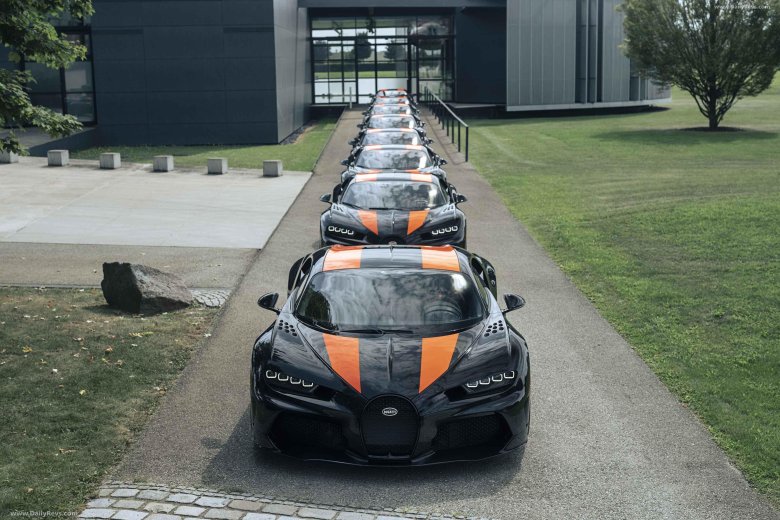 Гиперкар bugatti chiron super sport 300+