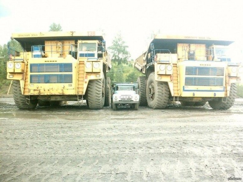 Белаз и зил