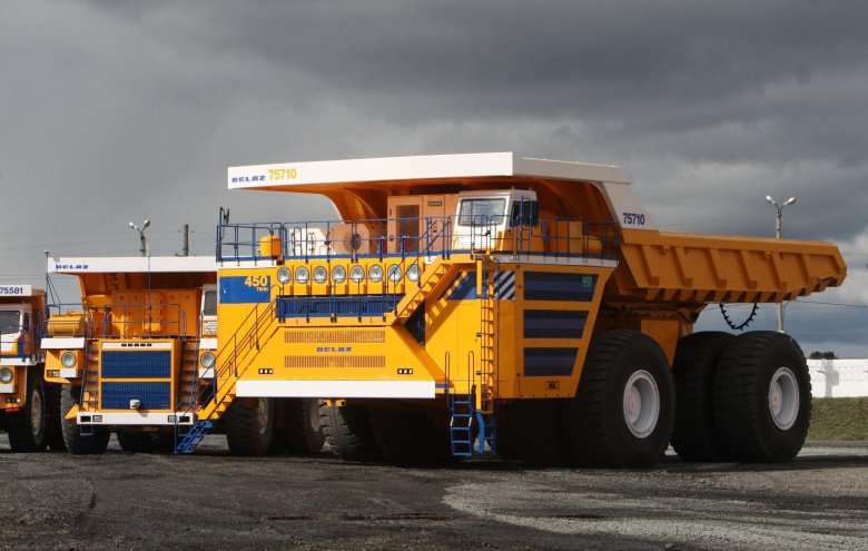 Грузовик белаз 75710