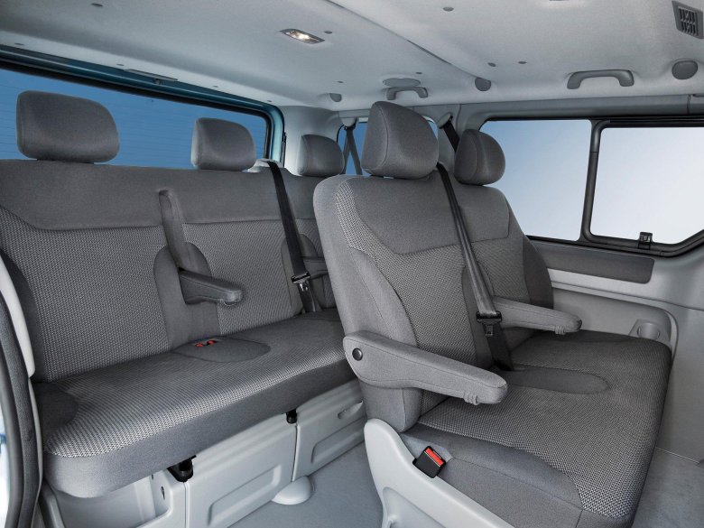 Opel vivaro 2010 салон