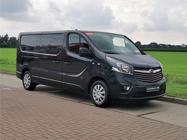 Опель виваро