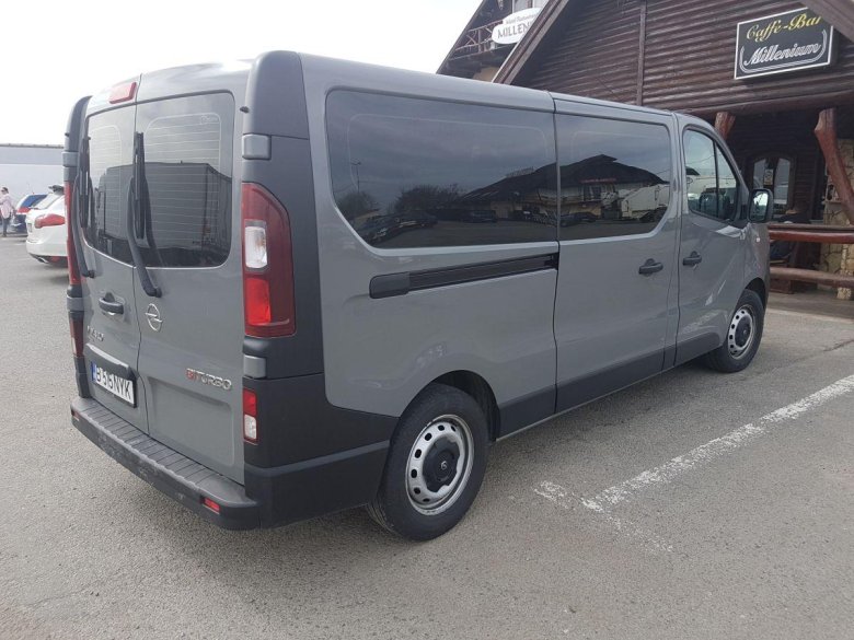 Опель пассажирский микроавтобус