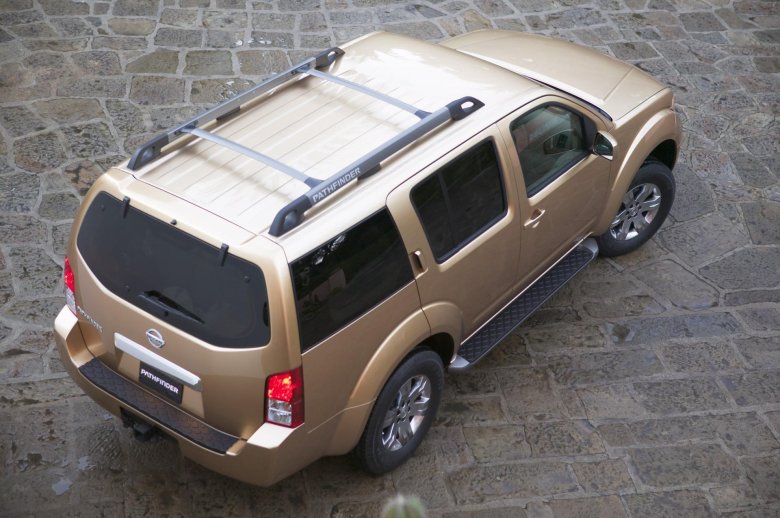 Nissan pathfinder 2005