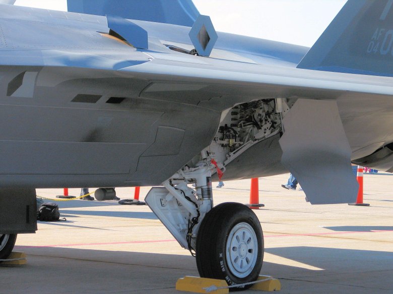 Шасси самолета