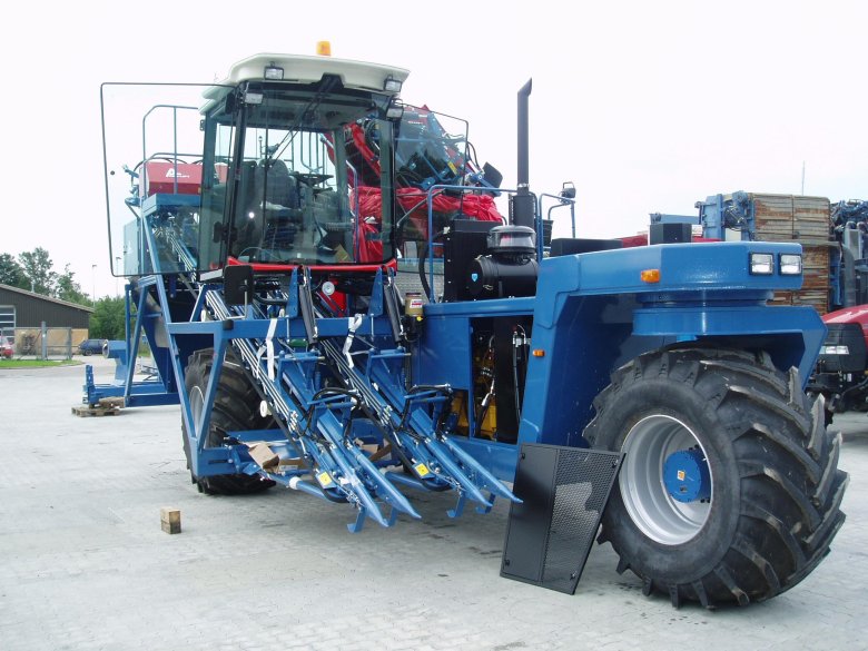 Морковоуборочный комбайн asa-lift