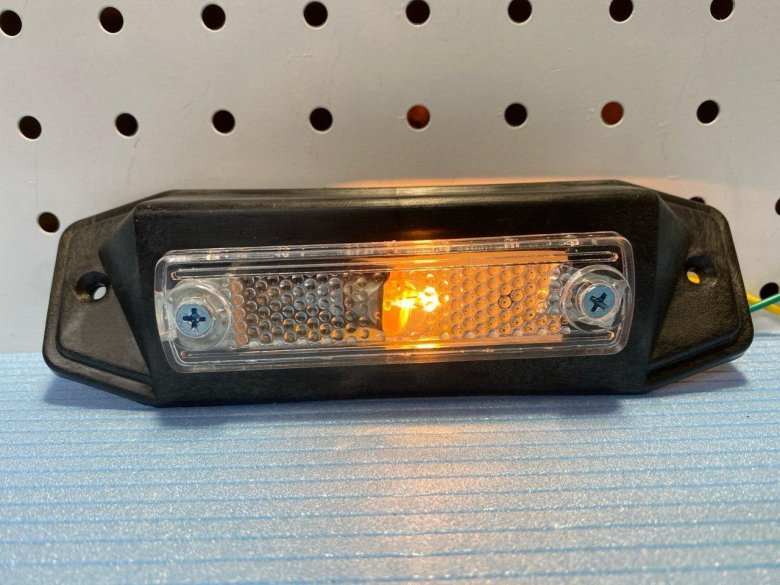 Фонари габаритные