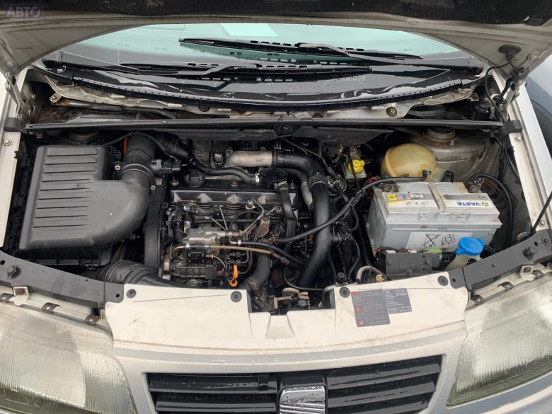 Моторный отсек volkswagen sharan