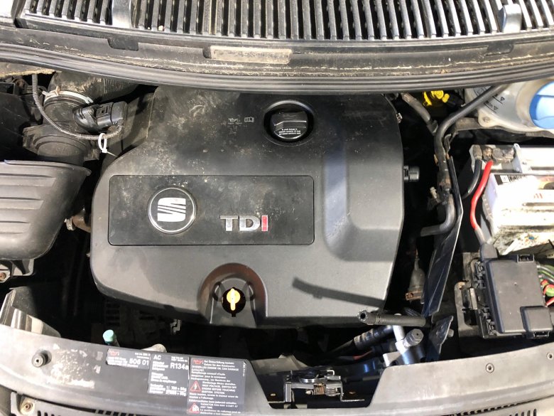 Сеат альхамбра