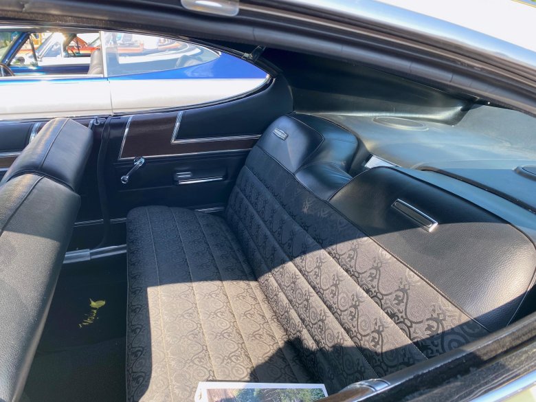 Chevrolet impala 1967 салон