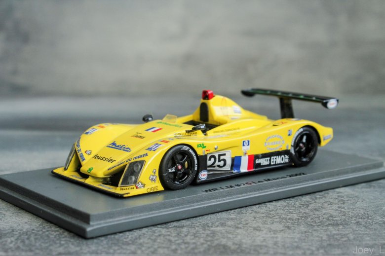 Модель гоночной машины