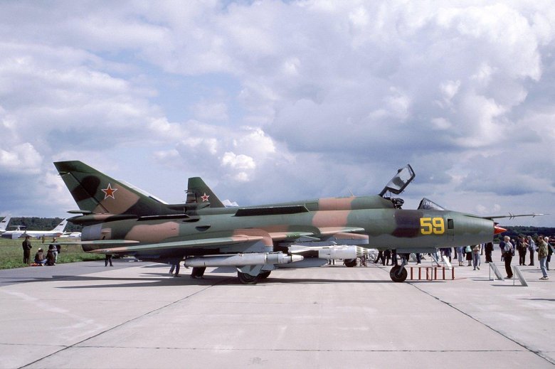Су 17 истребитель бомбардировщик