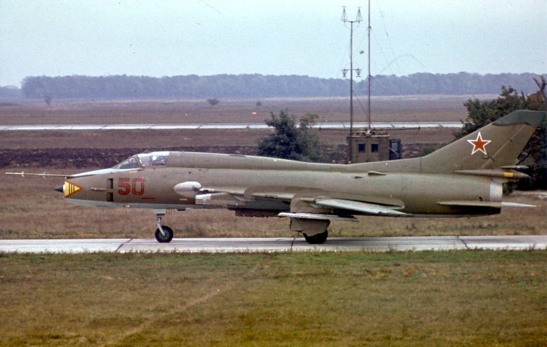 Су 17 истребитель бомбардировщик