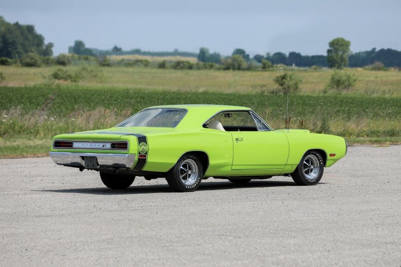 Dodge coronet super bee 440 six pack