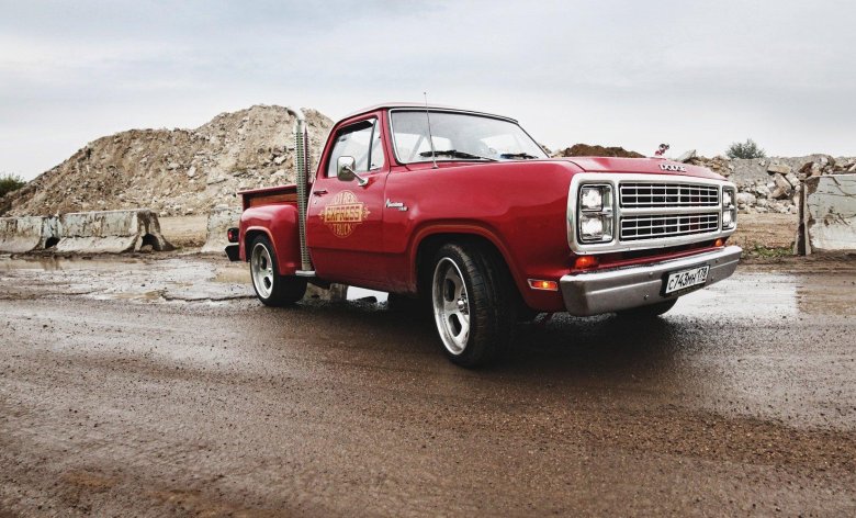 1978 dodge li'l red express truck