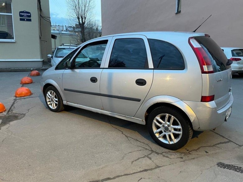 Опель мерива 2004