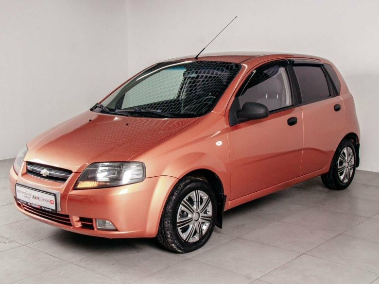 Chevrolet Aveo хэтчбек оранжевый 2007