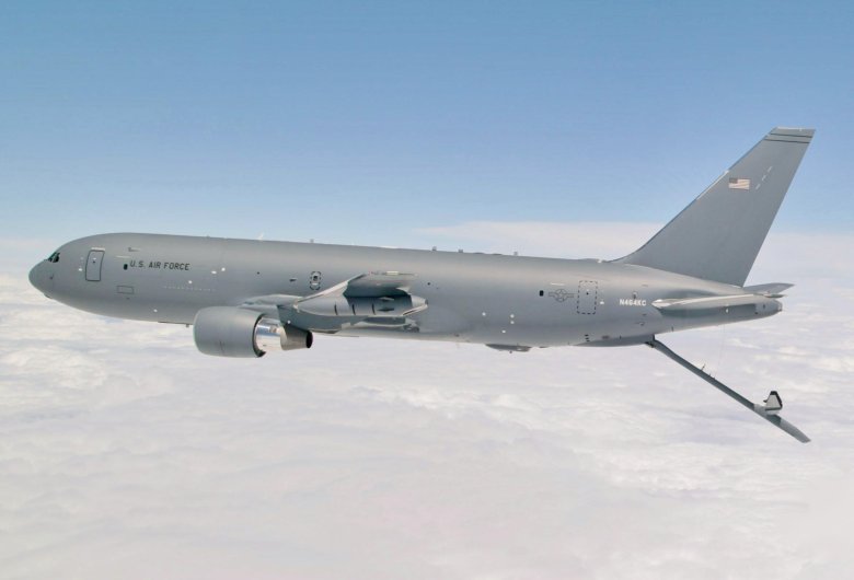 Самолет-заправщик kc-46 pegasus