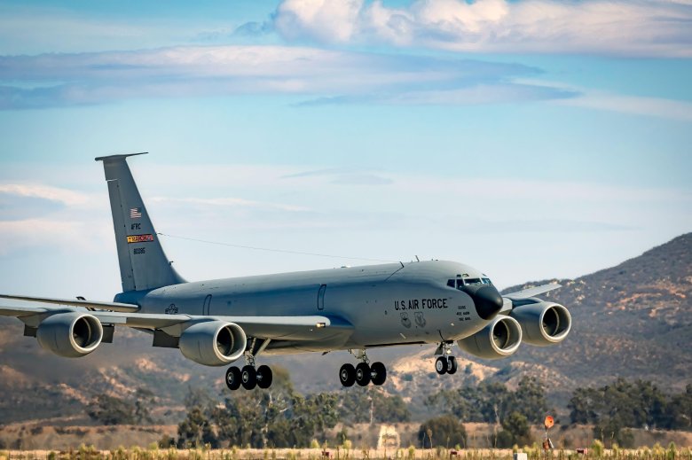 Kc-135 stratotanker