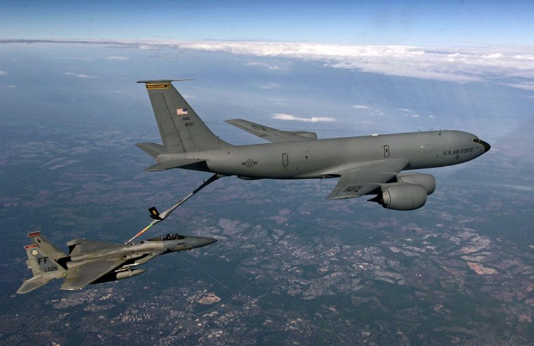Kc-135 stratotanker