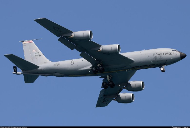 Boeing kc-135r stratotanker