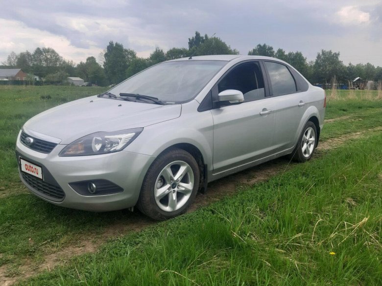 Ford Focus 2 серебристый