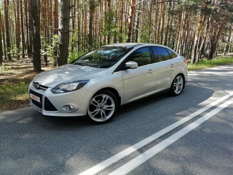 Ford Focus 2012 седан