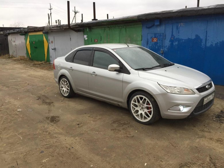 Ford Focus 2 серебристый