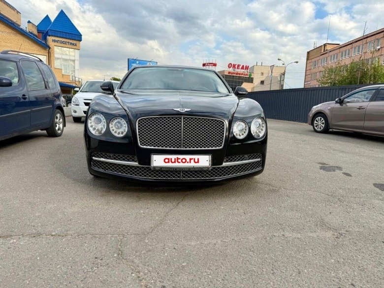 Bentley машина