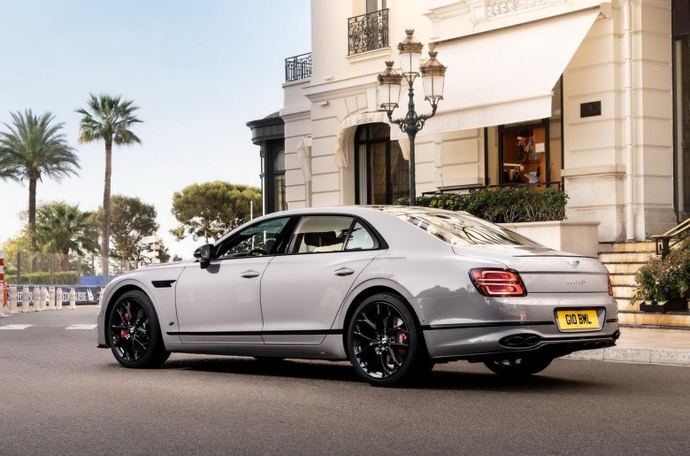 Bentley flying spur 2023