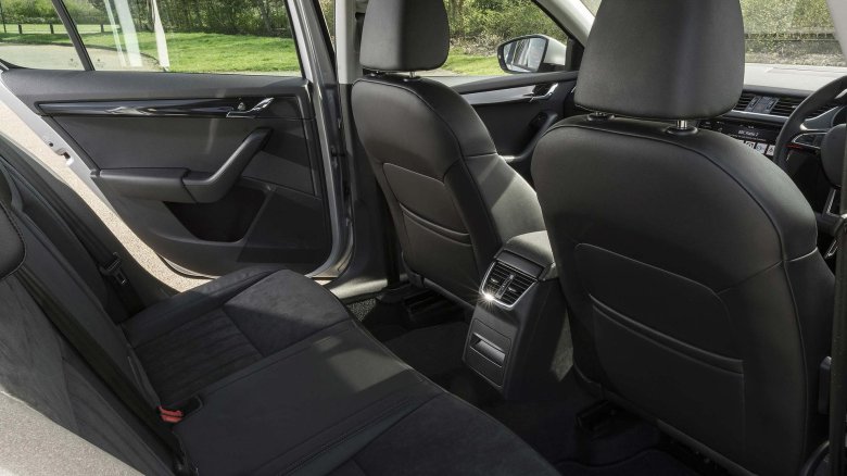 Skoda octavia салон