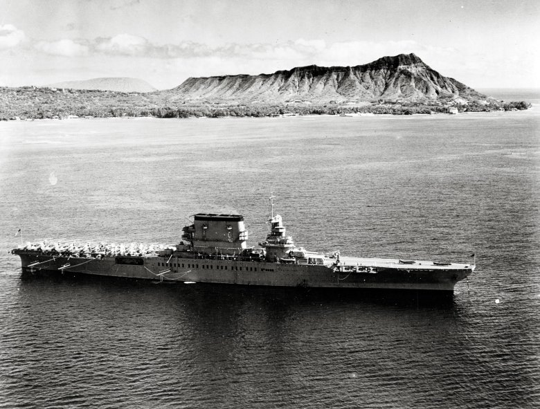 Лексингтон авианосец