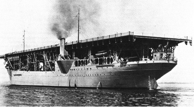 Graf zeppelin авианосец