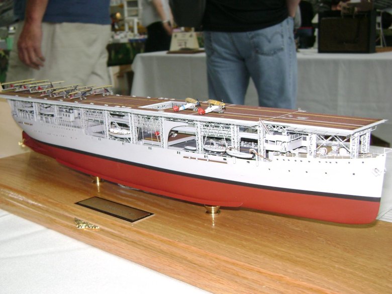 Авианосец граф цеппелин модель