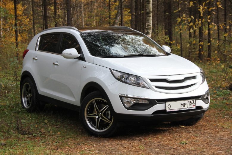 Kia Sportage белая