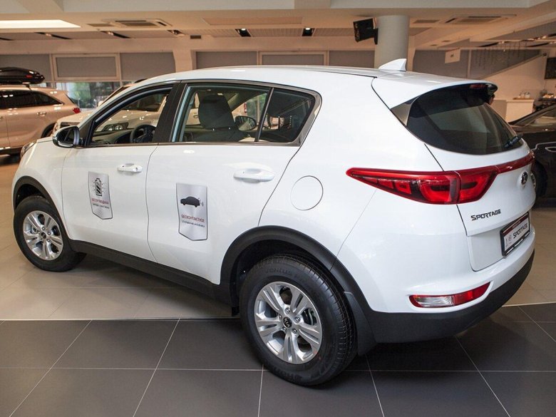 Kia Sportage 2021 белый