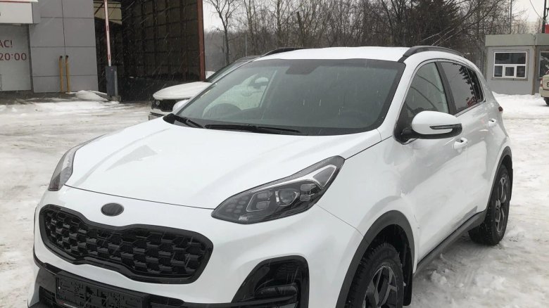 Kia Sportage Black Edition белый