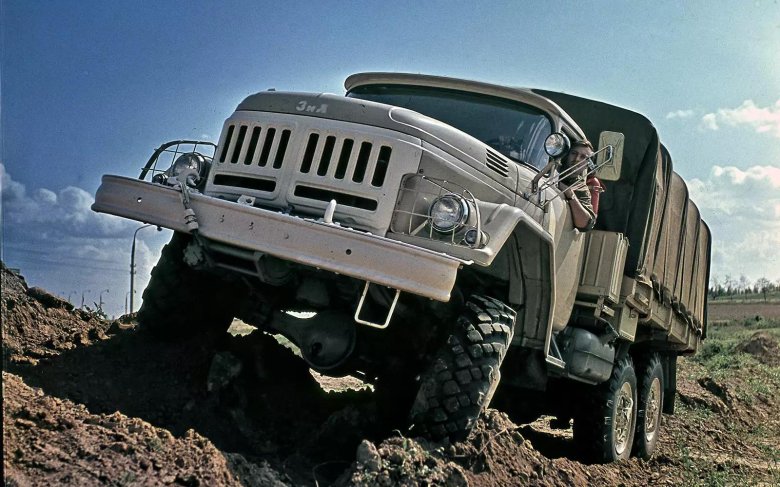 Грузовик зил 131