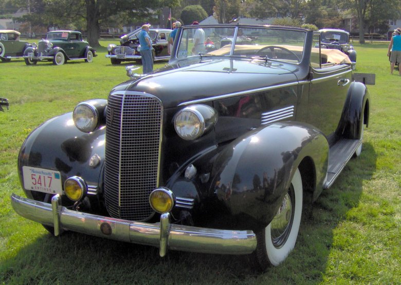 Cadillac 1937