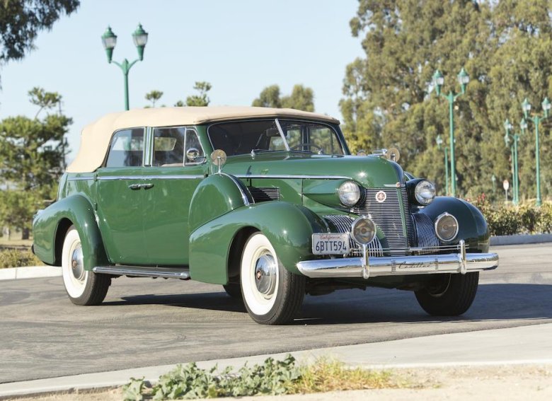 Cadillac fleetwood 1939