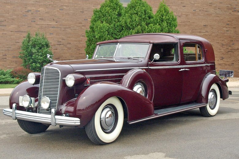 Cadillac series 65 1937