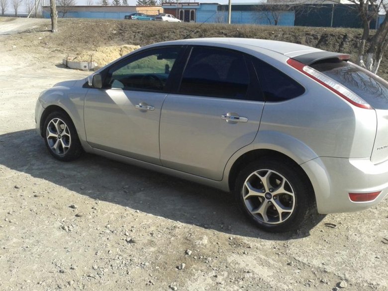 Ford focus 2 2007 r16