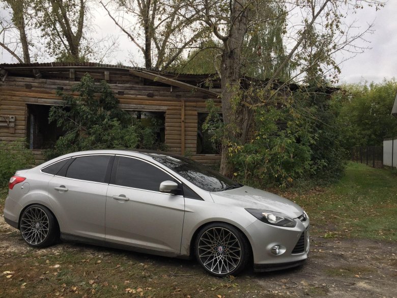 Форд фокус 3 хэтчбек r18