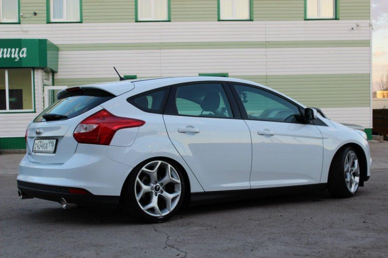 Форд фокус 3 хэтчбек r18