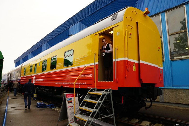 Пассажирский вагон твз