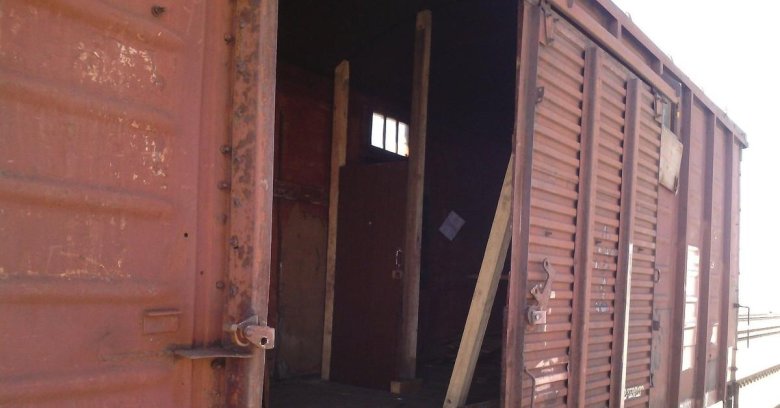 Крытый вагон теплушка