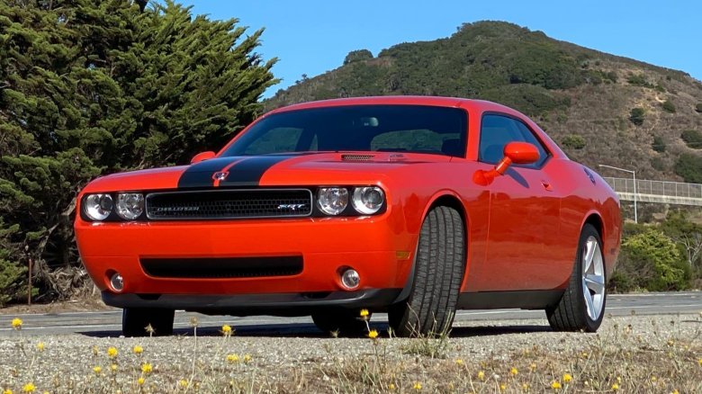 Dodge challenger srt8 2008