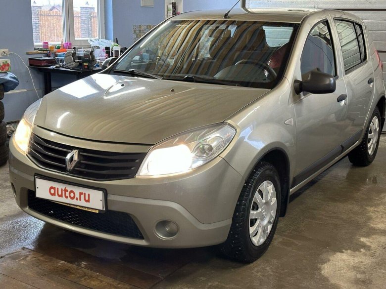 Renault sandero 2011